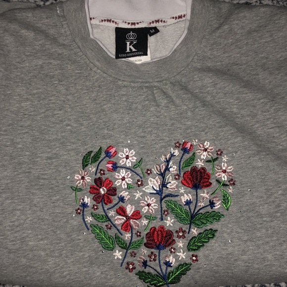 King universal embroidery, double collar Grandma sweatshirt - Picture 3 of 4